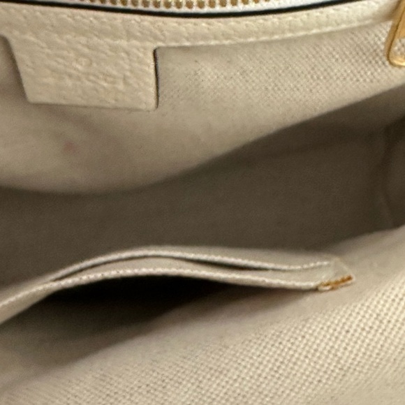 Gucci GG Supreme Flore - Picture 10 of 16